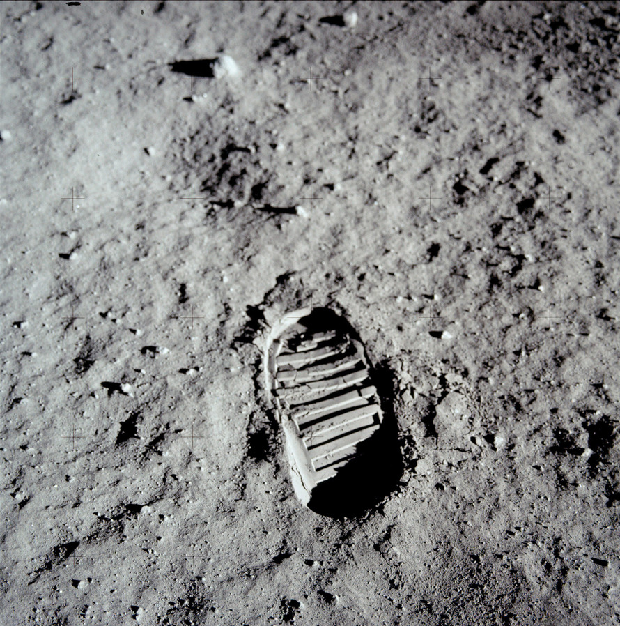 376859